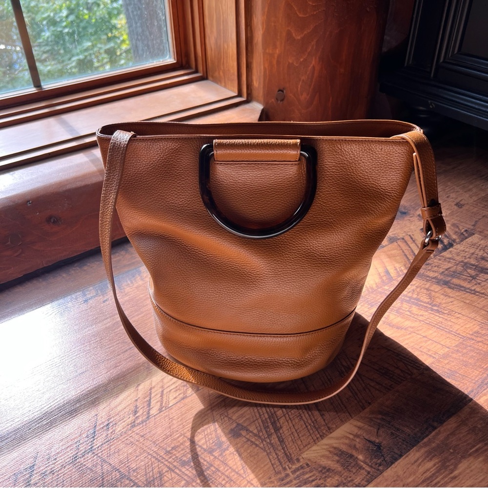 SPLENDID LEATHER BAG